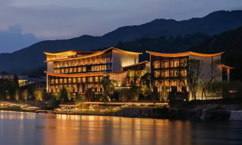Dongjiang Lake Zixi Rusi Cultural Hotel