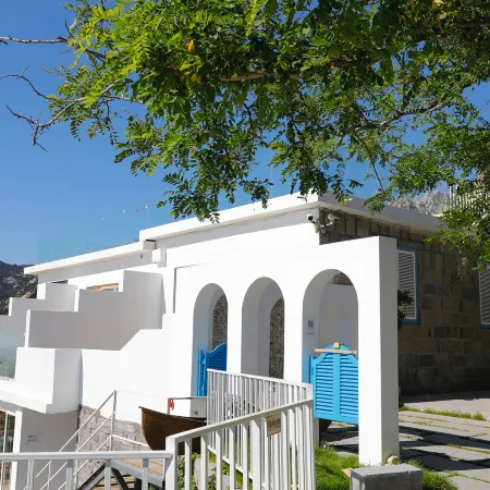 Qingdao Faman Holiday Homestay (Diaolongzui Branch, Laoshan Scenic Area)