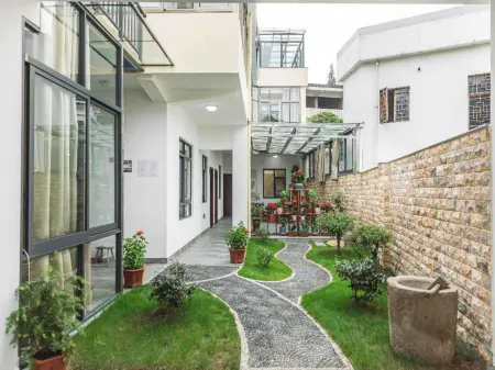 Shanyi Homestay Отели рядом с достопримечательностью «Shiliang Waterfall»