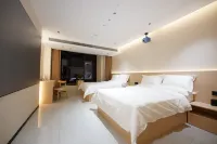 Lan·Jiajing Hotel (Zibo China Ceramics Liuliguan Fuli Wanda Plaza)