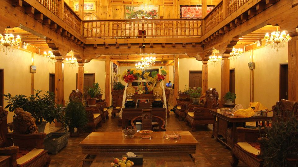 Deqin Shiyi Manor