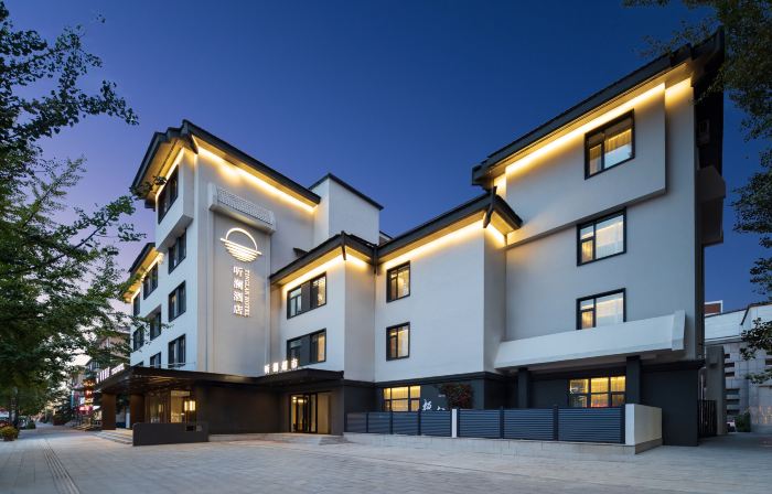 TingLan Hotel(Benxi Huanren Music Fountain Branch)