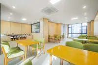 Xinzhou Youth Hotel (Xinzhou Normal University New Campus)