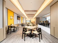 Li Yi Hotel (Shenyang Beilin Park Huanghe Nan Street Branch) Hôtels à proximité de : Parc de Beiling