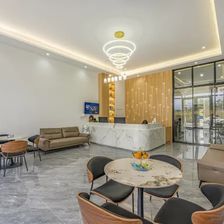 Xingyue Apartment (Donghua Town Yicui Plaza)