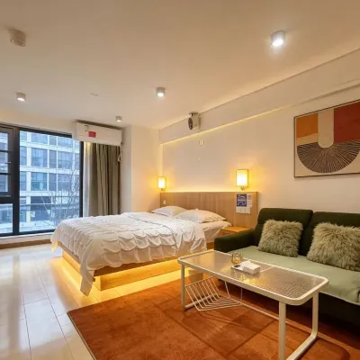 YUNDUOHotel (Jiangxia Living Room Metro Station EonMall Store) Hotels near Puan Railway Station