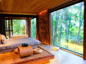 Changtai Mountain Waterside Treehouse