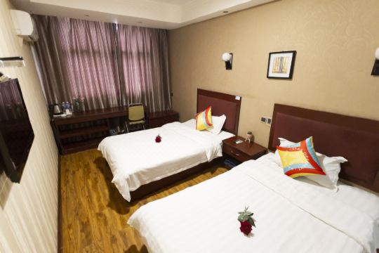 亿派连锁酒店(杞县开杞路一品新城店)