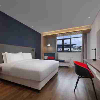 平湖智選假日酒店 Rooms