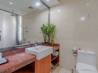 米兰168商务宾馆(庐江环城北路店) - 舒适大床房