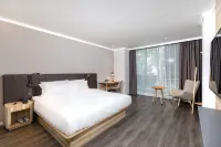 HanTing Premium Hotel (Wuxi Huishan Ancient Town) Hoteller i 