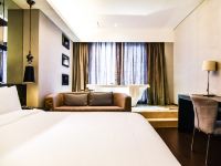 桔子水晶上海国际旅游度假区康桥酒店 - 精选商务大床房