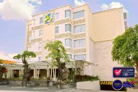 Royal Regantris Kuta Hotels in Bali