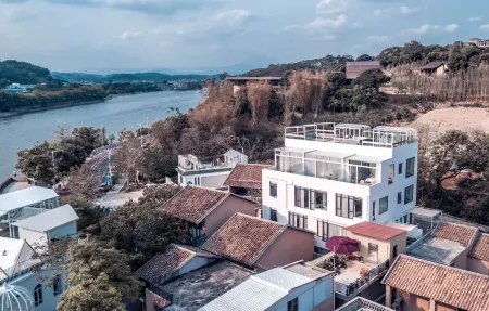 Jiang Guesthouse (Guangzhou 1978 Creative Park) Отели рядом с достопримечательностью «Donghu Park»