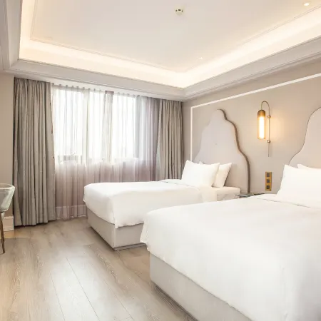 Mercure Nanjing Xuanwu Lake Отели рядом с достопримечательностью «Йиджианг Тауер»