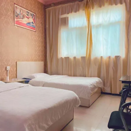 Queshan Yida Hotel
