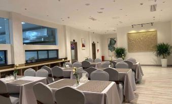 Weixin Dingang Hotel