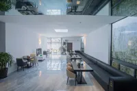 Xiyunkai Designer Seaview Inn.