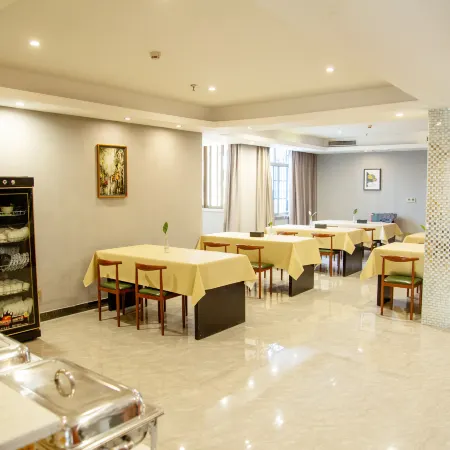 Gangcheng Hotel