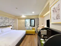 Oakwood Hotel & Residence Bangkok Các khách sạn gần Bến tàu Si Phraya