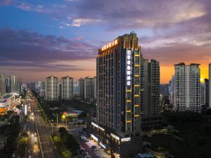 SOVEREIGN GARDEN Hotel（Beihai Yintan Wanda Plaza)