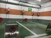 Crowne Plaza QIDONG by IHG - parking