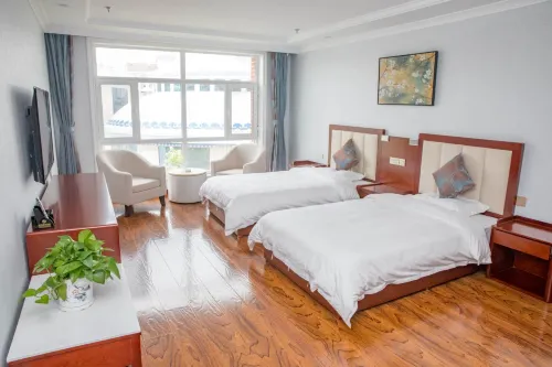 Xilinhot Yiheyuan International Pension Center - Mountain view