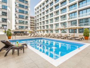 Golden Sands Hotel Apartments