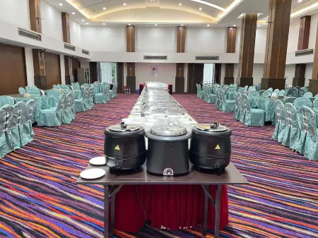 Jinzhou Hotel Отели в г. Цзиньчжоу