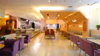 Jasmine Yueju Boutique Hotel (Anshan Railway Station Shengli Square)