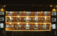 Xijiang Qianhu Miao Village Yunyue Mountain Residence