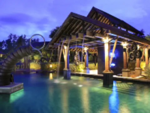 เดอะ ซเลท ภูเก็ต โรงแรมในภูเก็ต