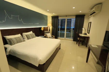 The Royalbee Aparthotel Отели рядом с достопримечательностью «Phranakhon Rajabhat University»