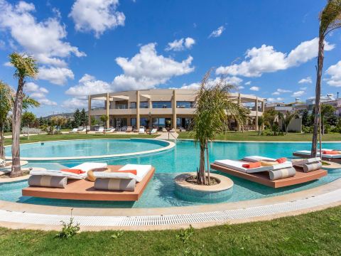 Elysian Luxury Hotel and Spa