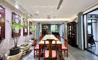 Guchi·Yimu Siwei Homestay (Maoshan Oriental Salt Lake City Branch)