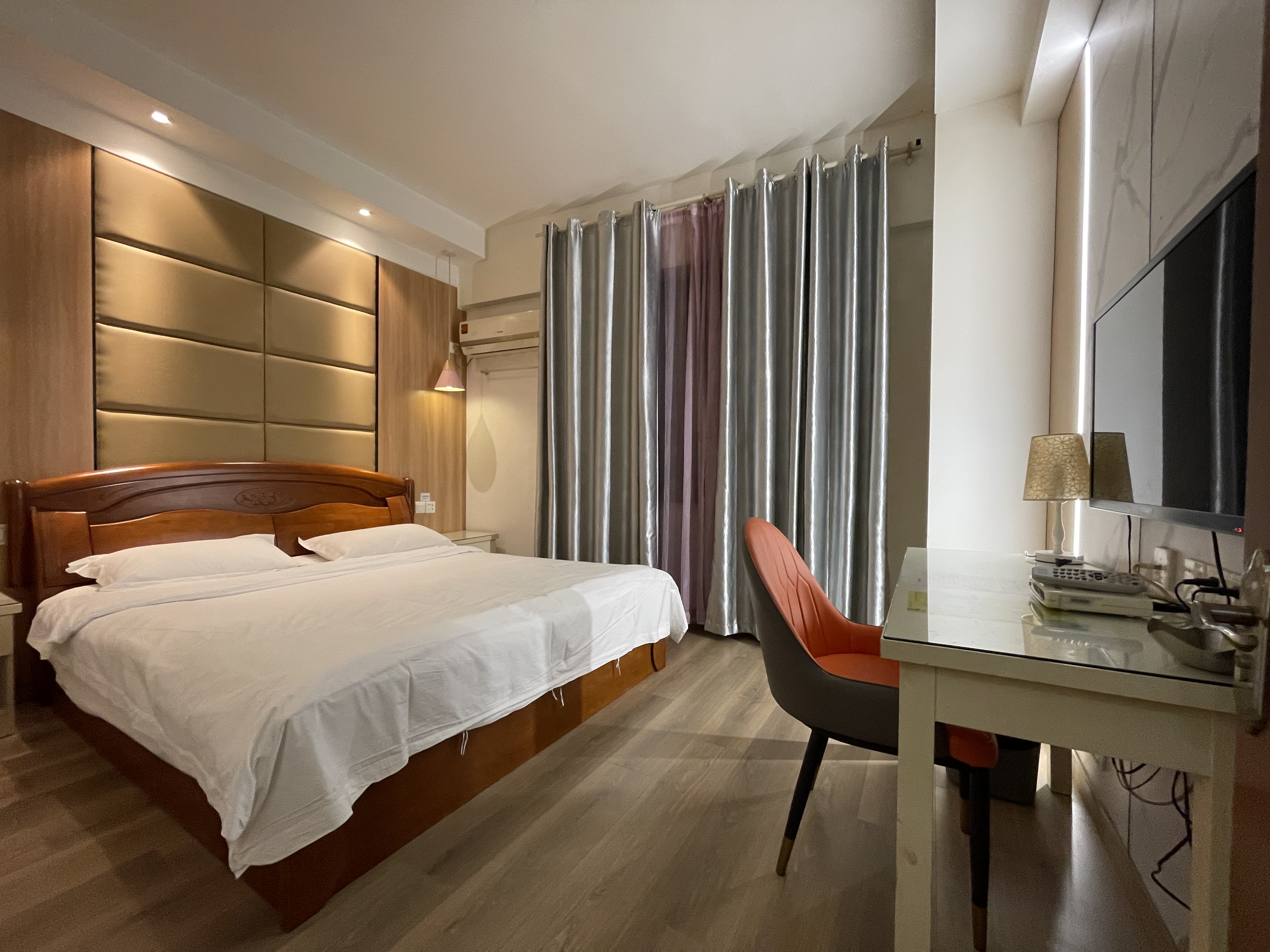 Shanghai Xindu Business Hotel Over view