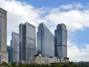 샌딩 뉴 센추리 그랜드 호텔 이우