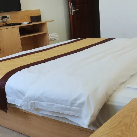 Yulin Xinrunfa Business Hotel