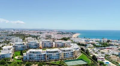 BnB Homes Ocean View Apartment with Huge Sunny Terrace, 2 Swimming Pools & Tennis Court Hotels near Albuferia Outlook