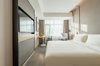 Atour Hotel, Beijing South Road subway Station, Urumqi - balcony