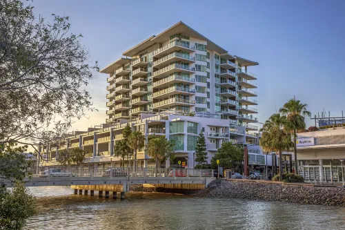 M1 Resort Hotels in Maroochydore