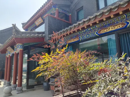 Luoyang Luozhishen Siheyuan Homestay (Heluo Ancient City Store)