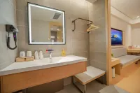 Super 8 premier Hotels in Jiashi