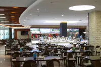 Qisheng Internation Hotel - Pools