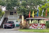 RedDoorz Hostel @ Molino Beach Resort Hotels in Zambales