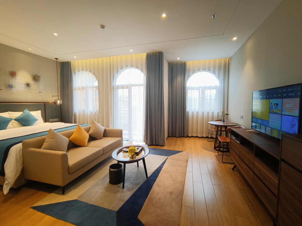 Tianyi Fangcaodi Holiday Hotel