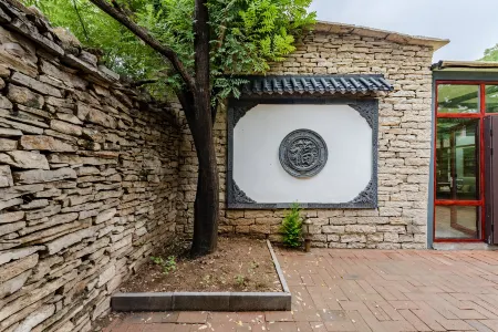 Floral Hotel·Jinan Huakaibaishi hotel