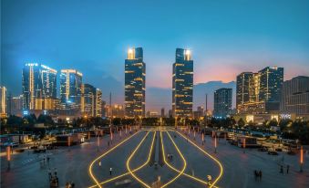 Huantang Moshe Hotel (Zhengzhou High-speed Railway East Station)