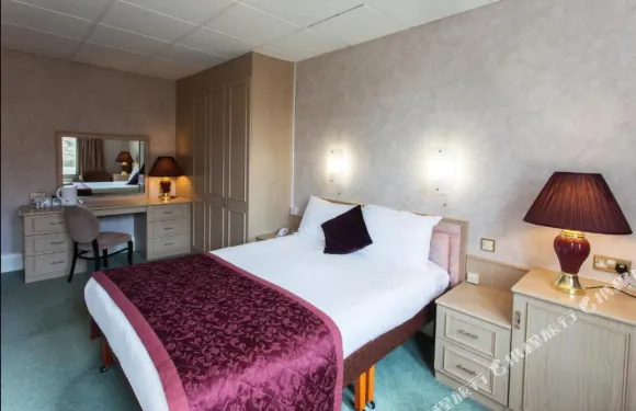 荒野伯恩矛斯酒店