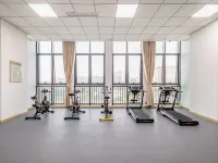 Haining Huihe Hotel (Hongqi Avenue Jinda Building) Hotels in Haining